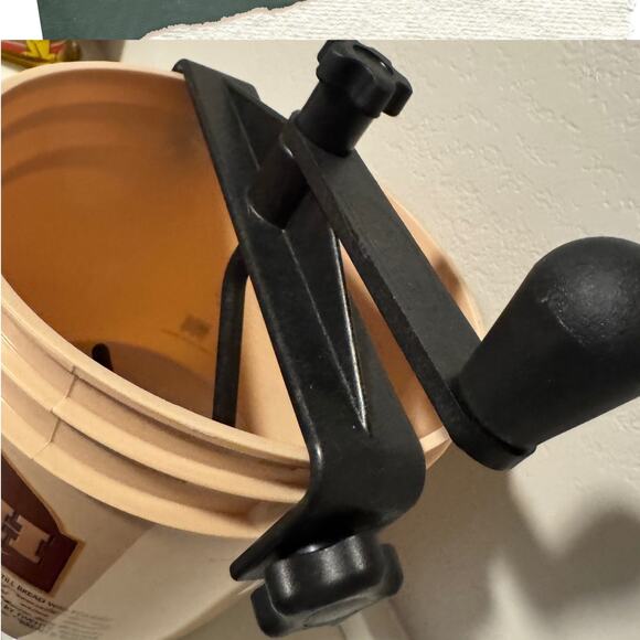 E-Z Doh Hand Crank Bread Dough Mixer – Classic Beige Bread Maker with Recipe - Picture 6 of 8